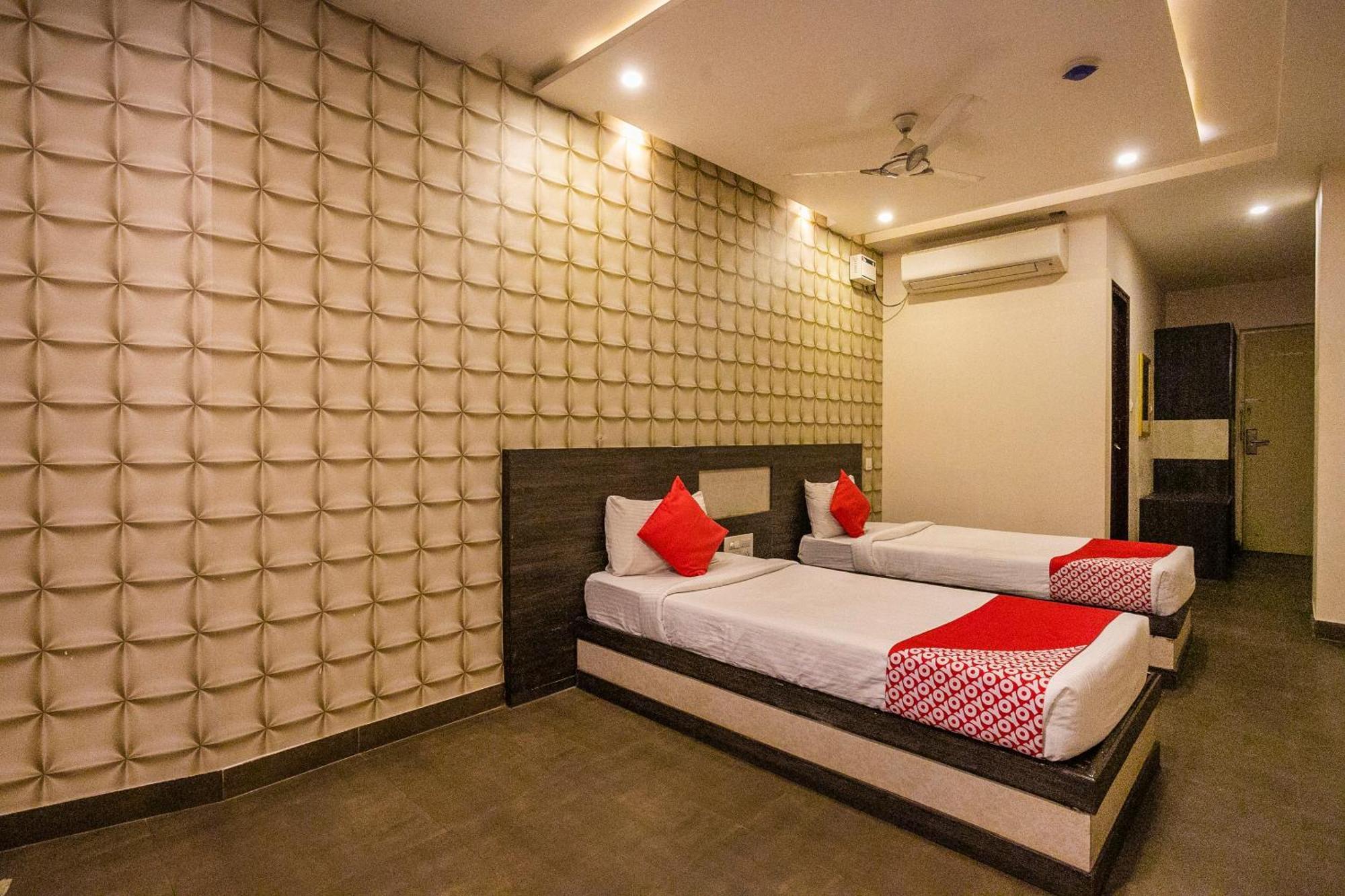 Super Collection O Indian Suites Near Sitara Restaurant Bangalore Exterior photo