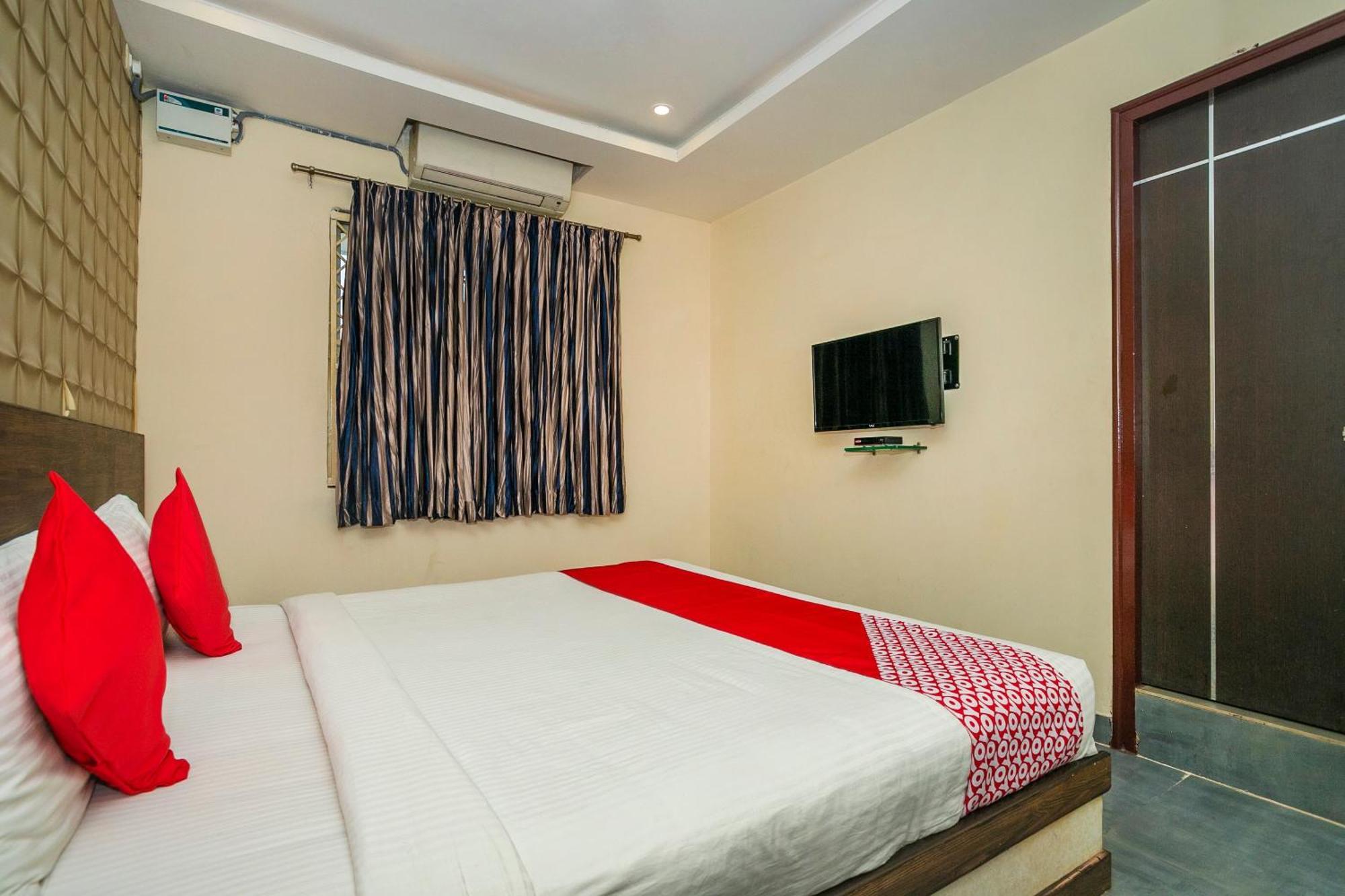 Super Collection O Indian Suites Near Sitara Restaurant Bangalore Exterior photo